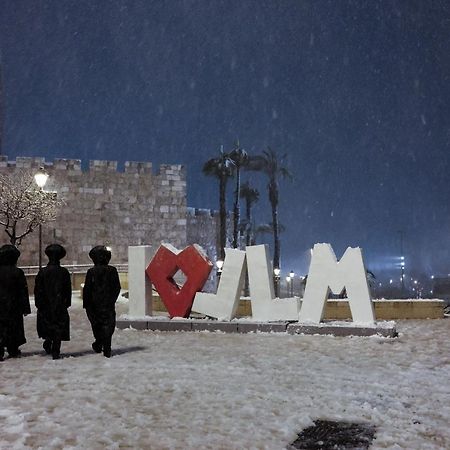Apartique Hotel Yerusalem Bagian luar foto