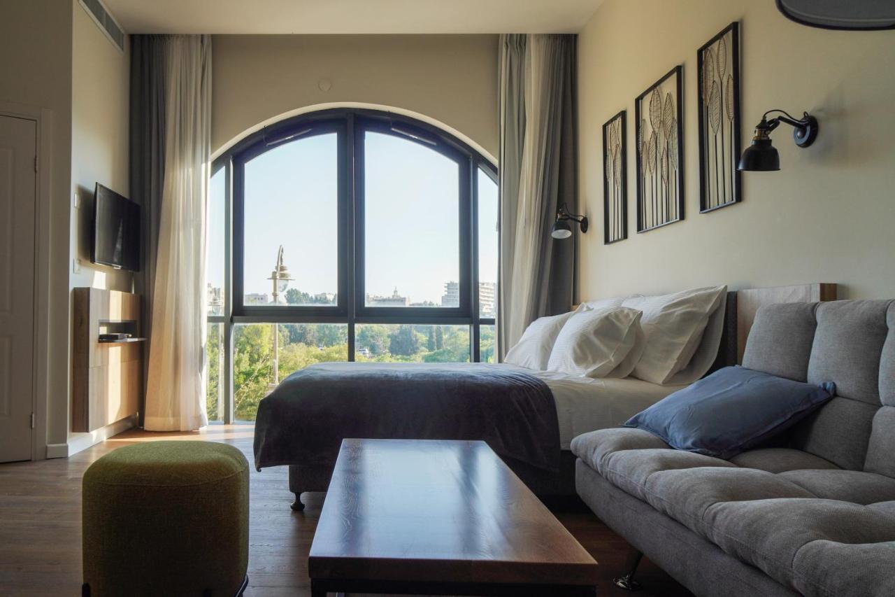 Apartique Hotel Yerusalem Bagian luar foto