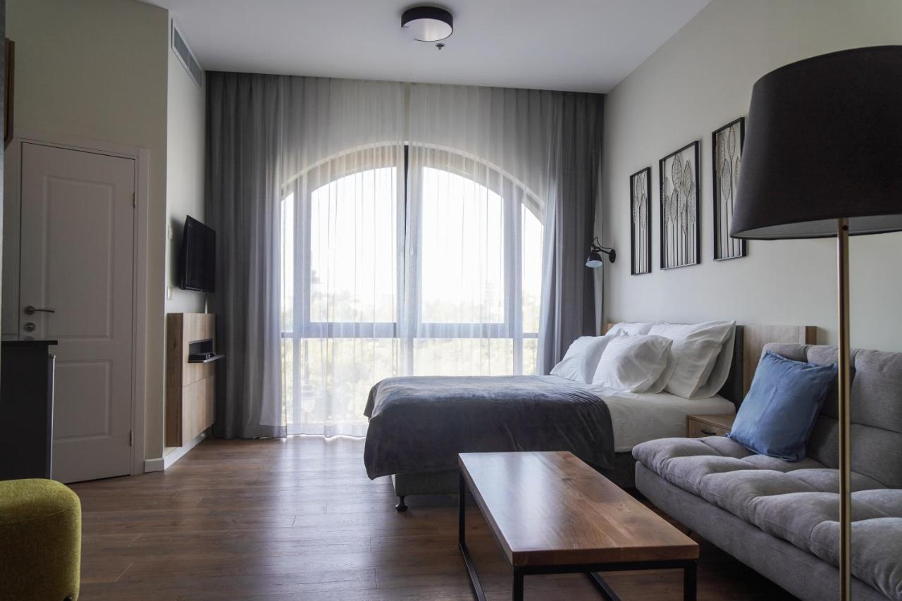 Apartique Hotel Yerusalem Bagian luar foto