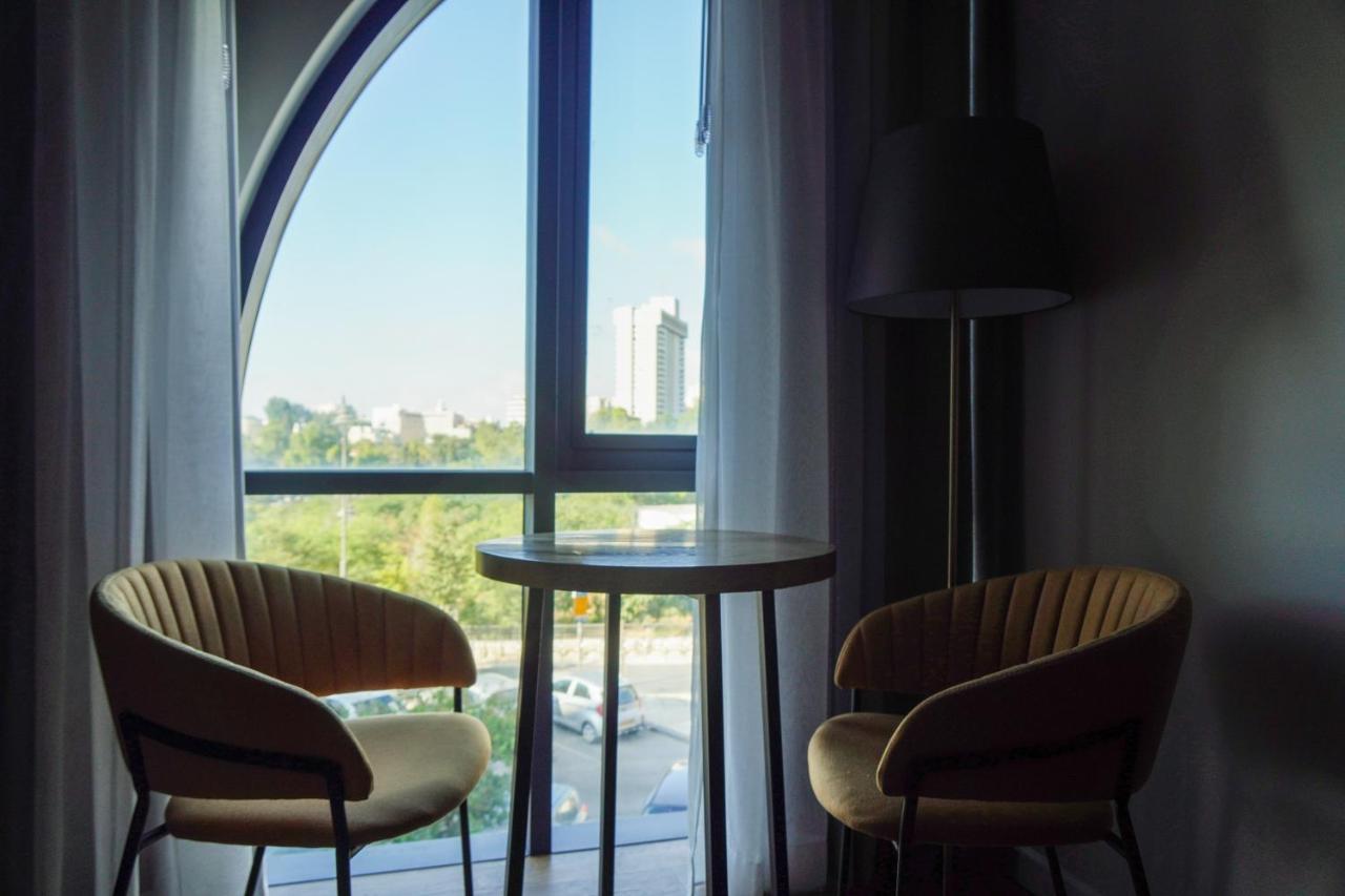 Apartique Hotel Yerusalem Bagian luar foto