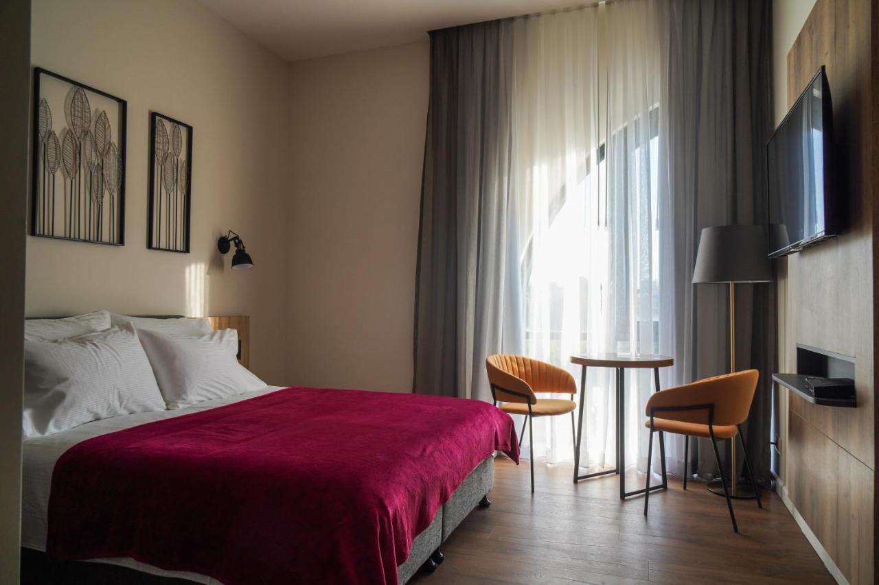 Apartique Hotel Yerusalem Bagian luar foto